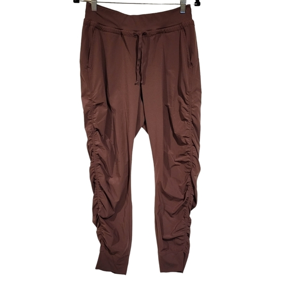 Athleta Attitude Pant Volcanic Violet Stretch Lightweight Wicking Workout Pant 4 - Picture 2 of 10